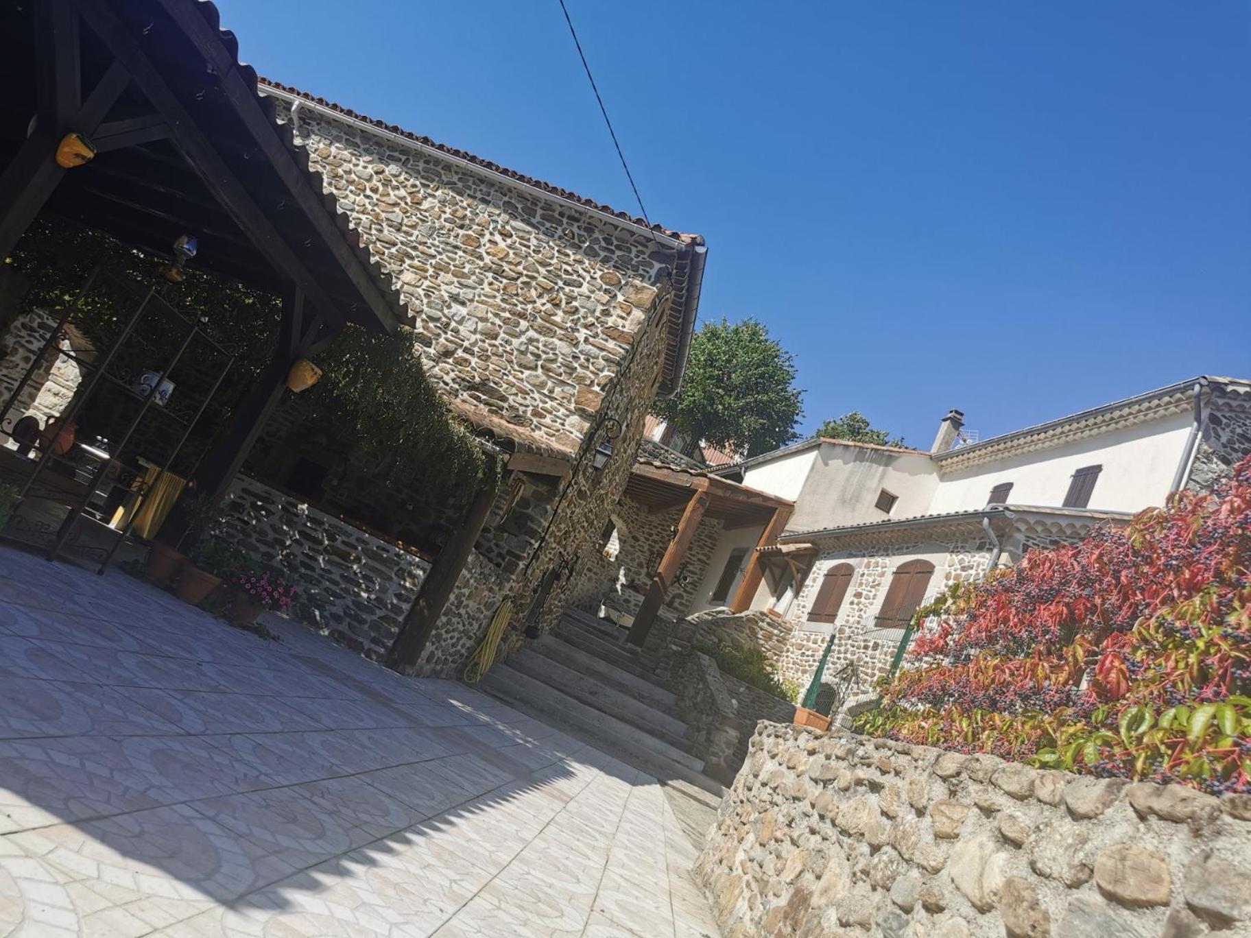 Mes Maisons Gardoises, Two Gites Sleeping 13 With Two Private Pools, Kids Room, Laundry, Disco, Free Wifi, Linen And Dog'S Are Welcome Gagnières Kültér fotó