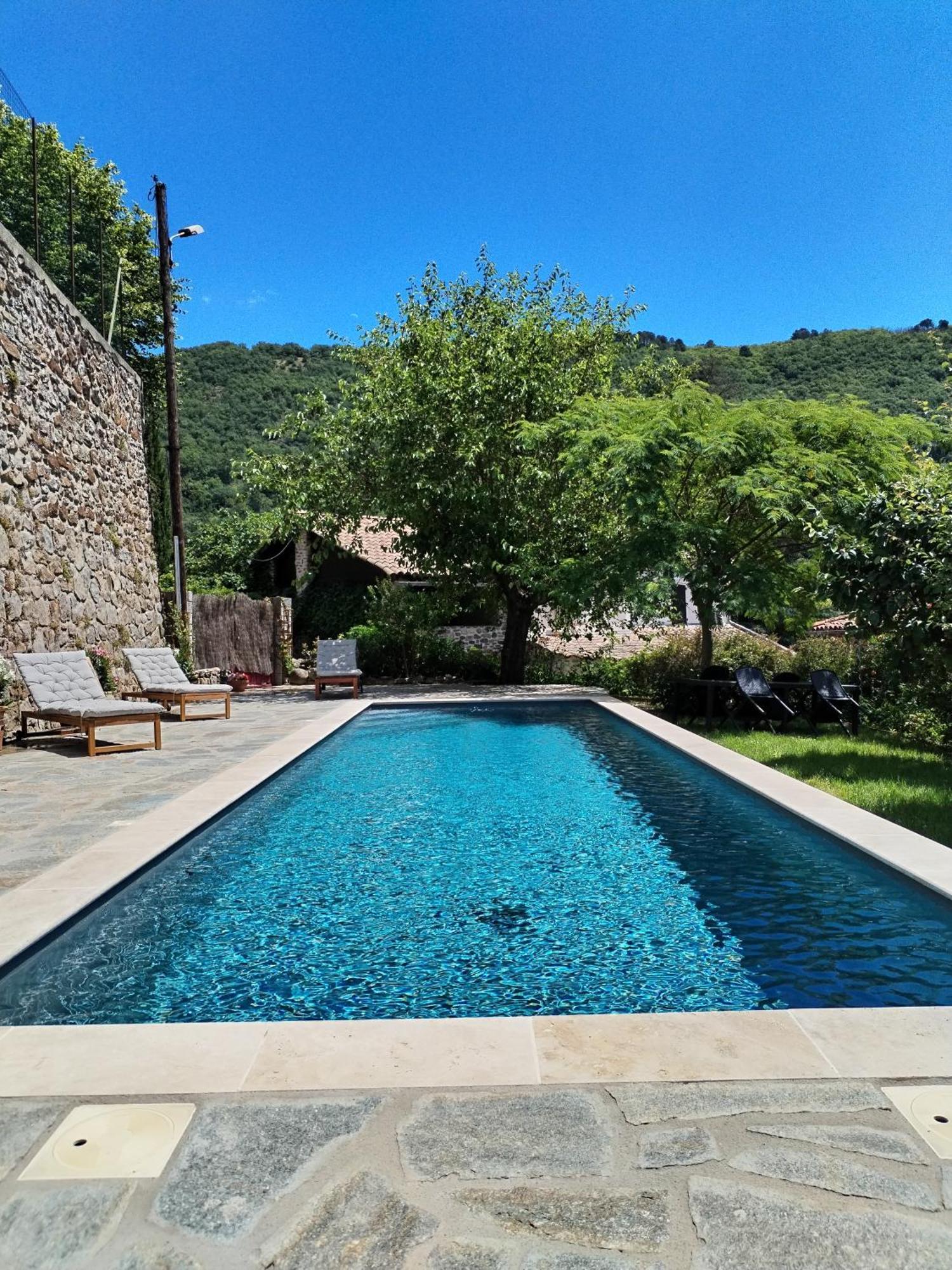 Mes Maisons Gardoises, Two Gites Sleeping 13 With Two Private Pools, Kids Room, Laundry, Disco, Free Wifi, Linen And Dog'S Are Welcome Gagnières Kültér fotó